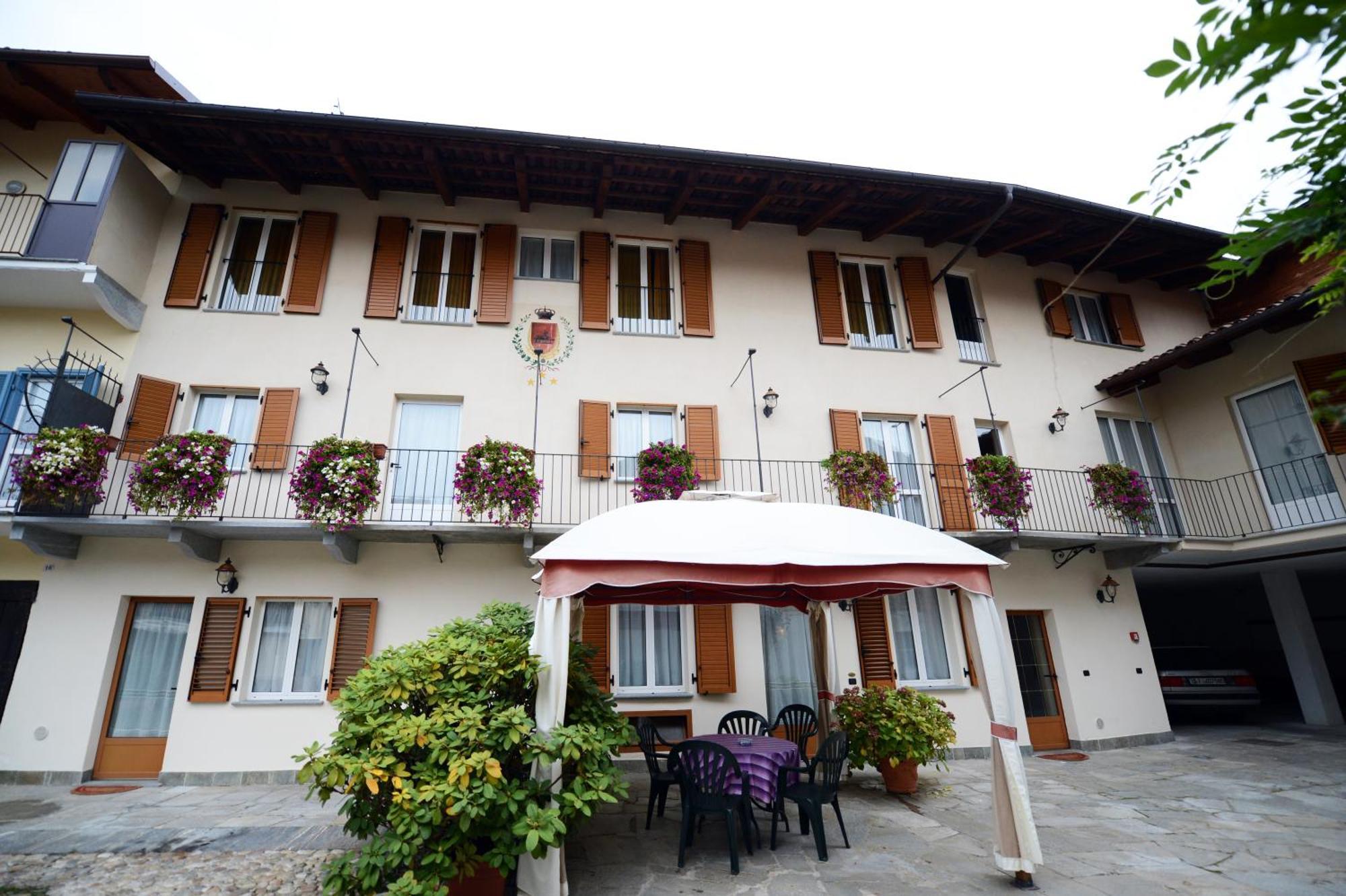 Albergo Venaria Reale Da Matteo Narzole المظهر الخارجي الصورة